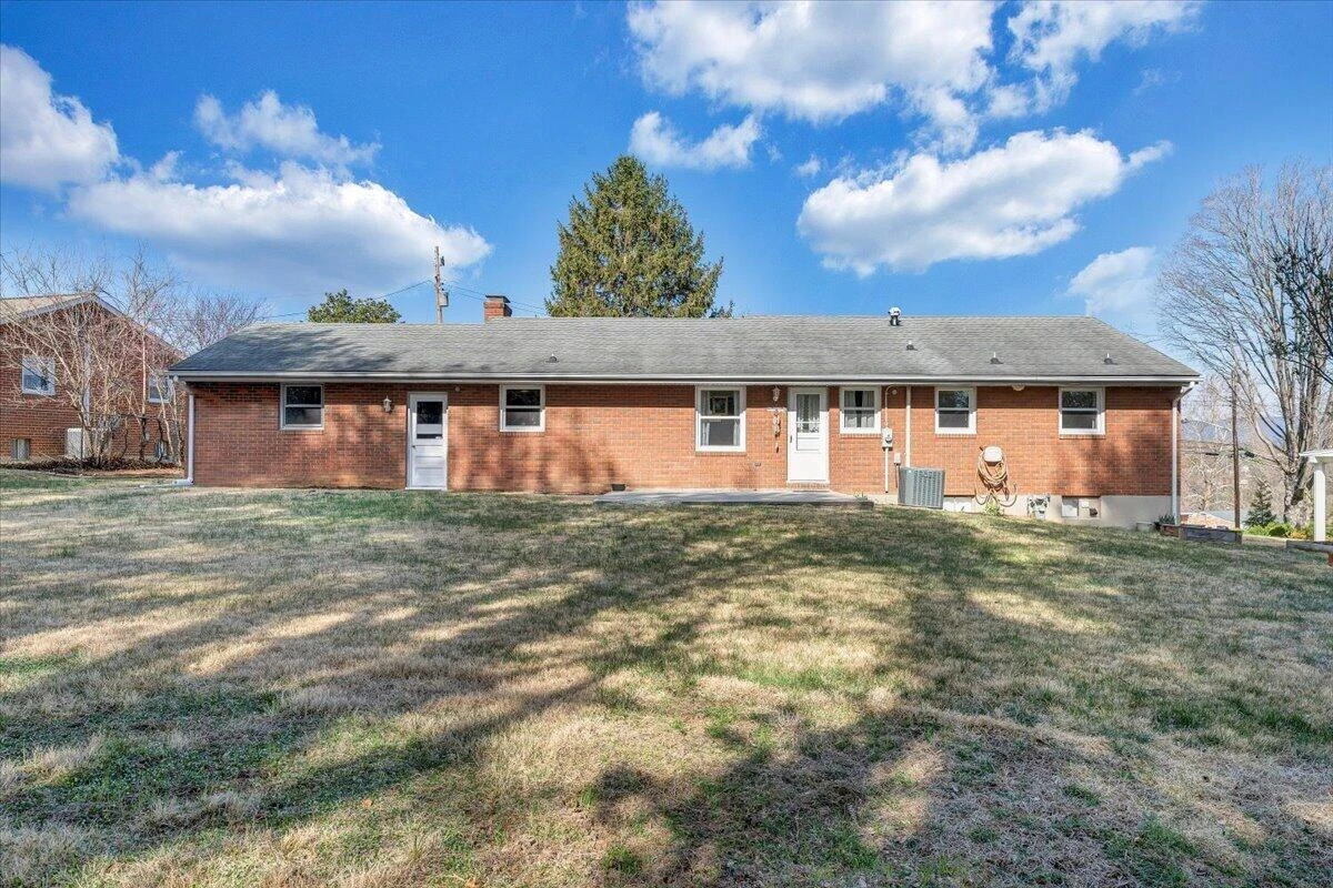 2771 Hillbrook DR - Photo 43