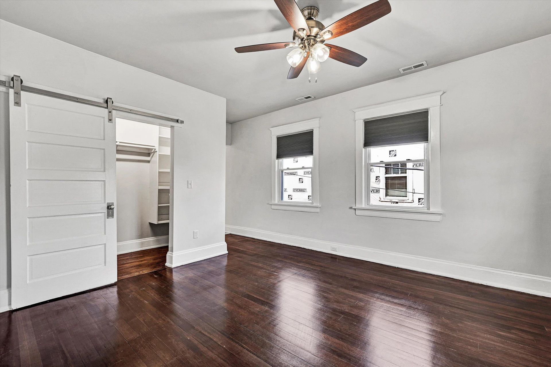 2114 Memorial AVE SW - Photo 24