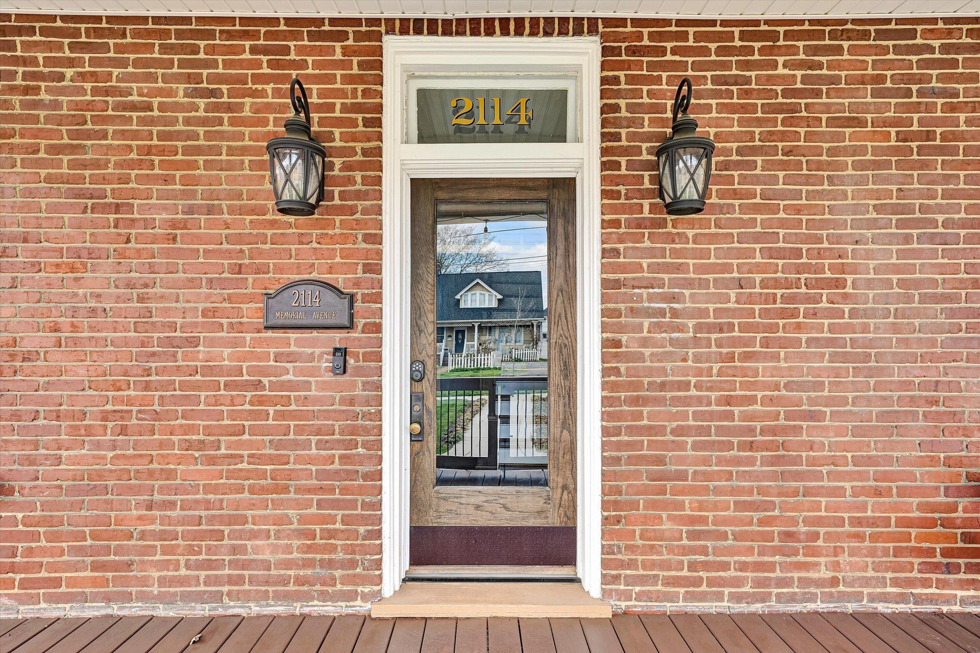 2114 Memorial AVE SW - Photo 5
