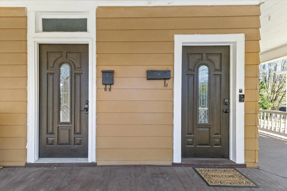 1825 Cambridge AVE SW - Photo 2