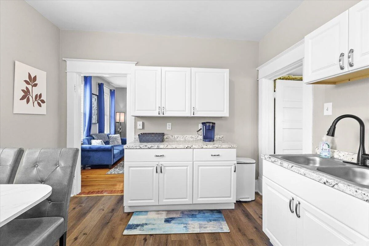 1825 Cambridge AVE SW - Photo 32