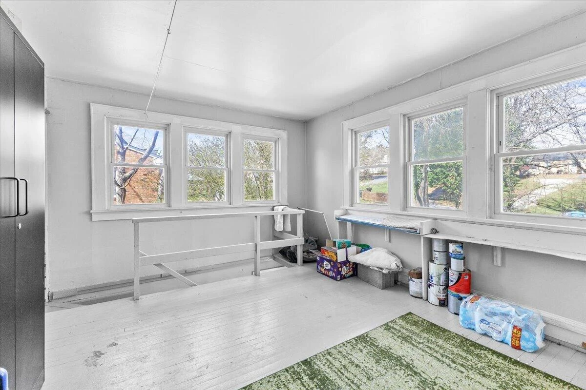 1825 Cambridge AVE SW - Photo 34