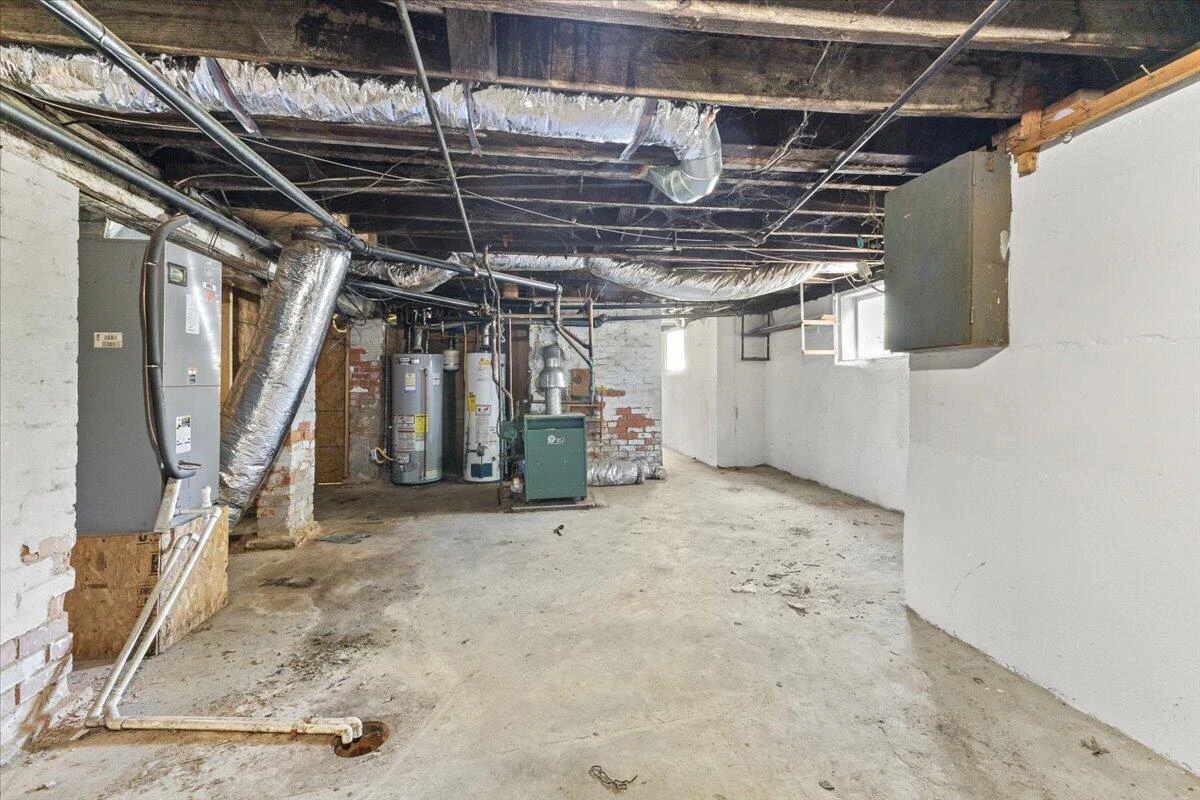 1825 Cambridge AVE SW - Photo 38
