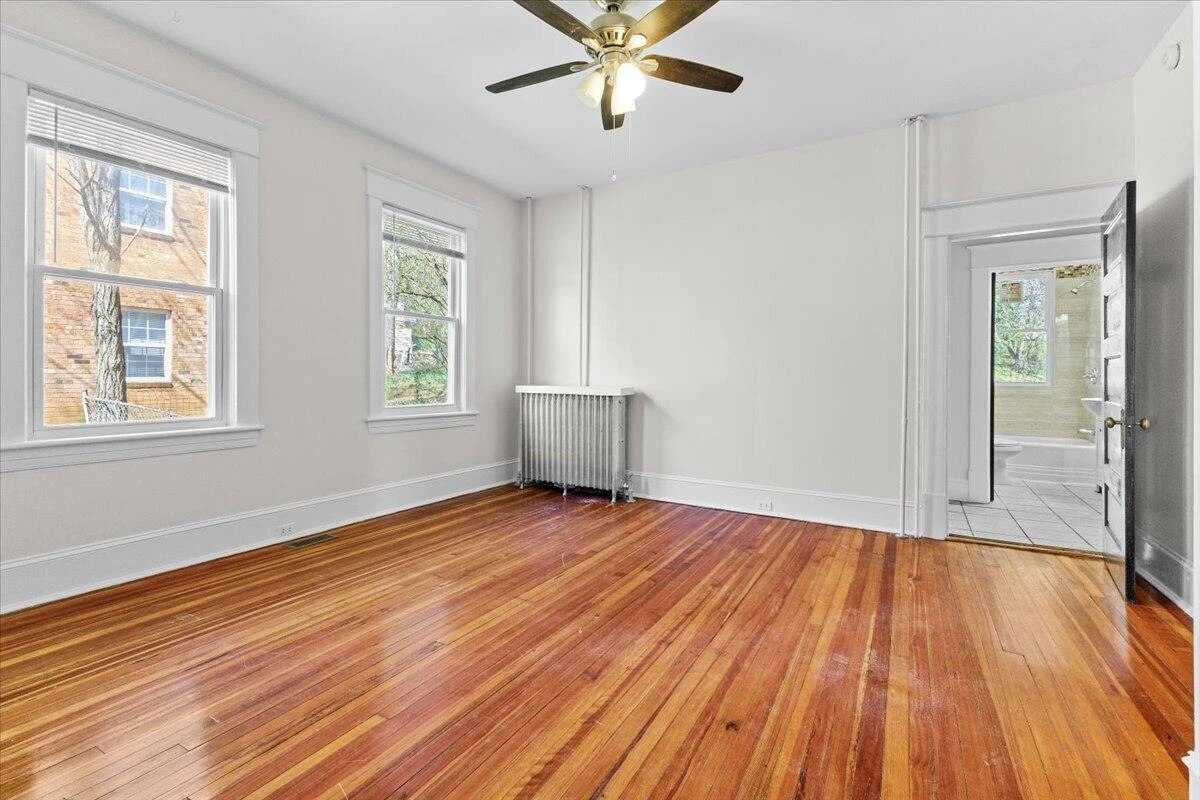 1825 Cambridge AVE SW - Photo 8