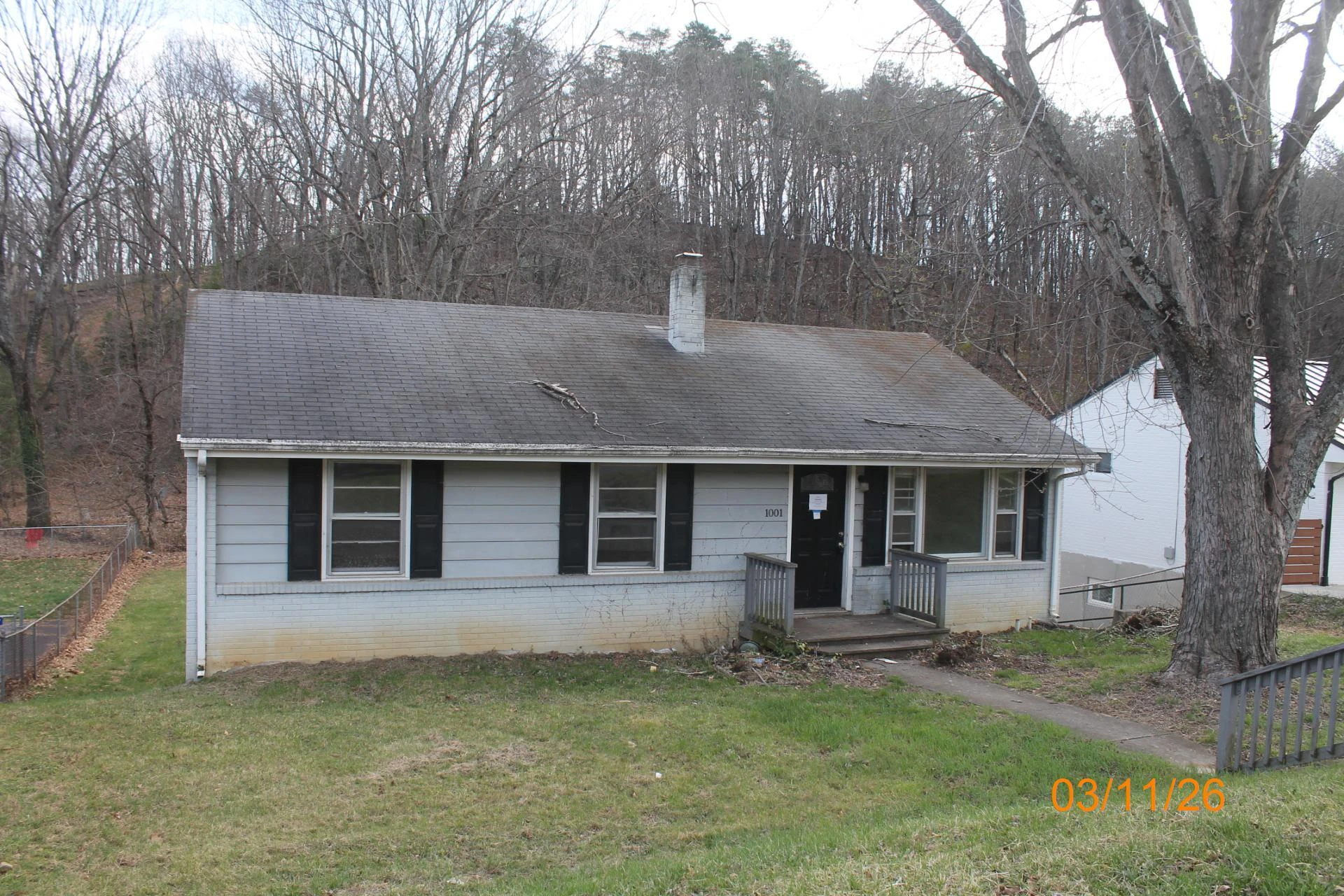 1001 Hartsook BLVD SE