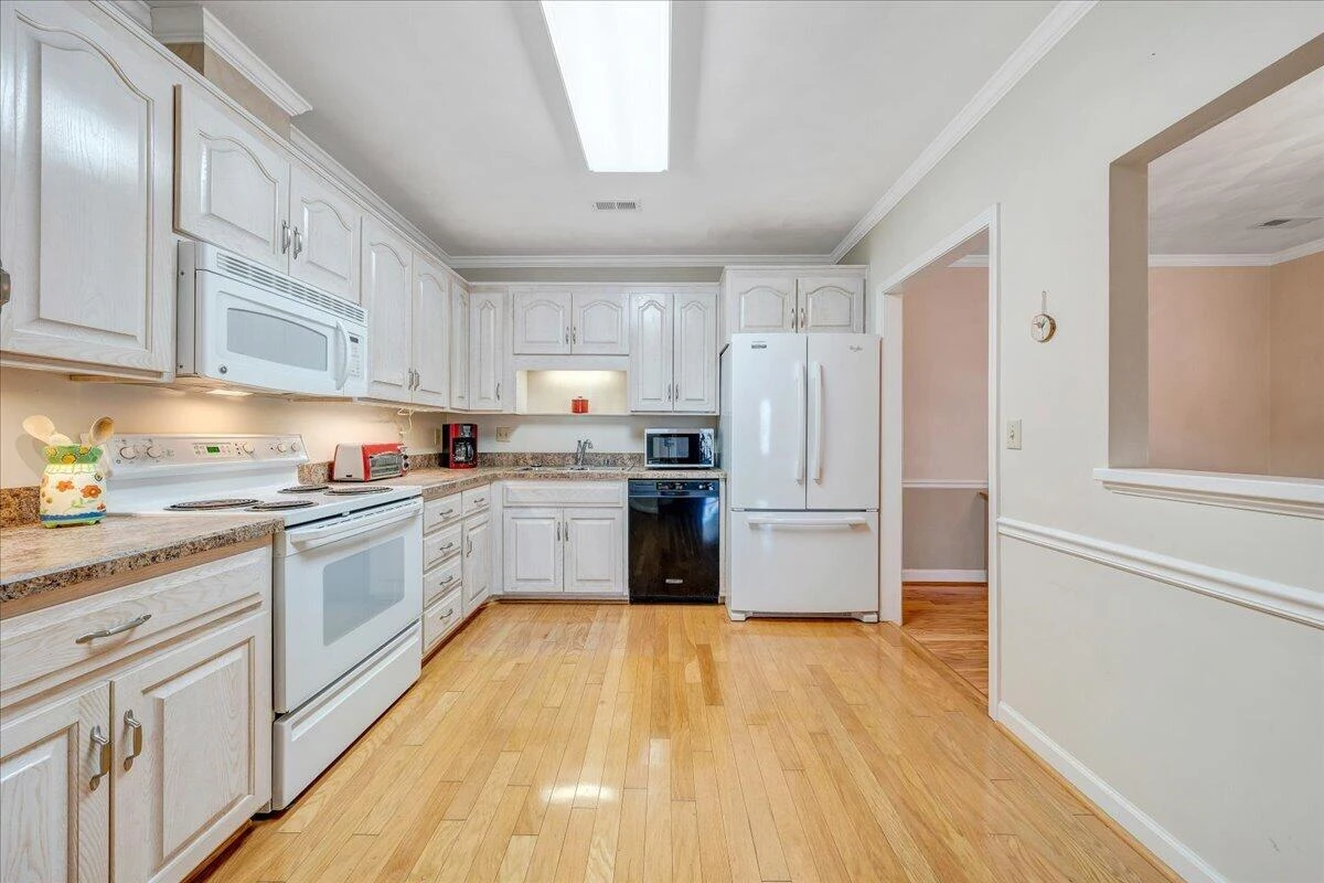 4865 Glen Ivy LN SW #APT 208 - Photo 14