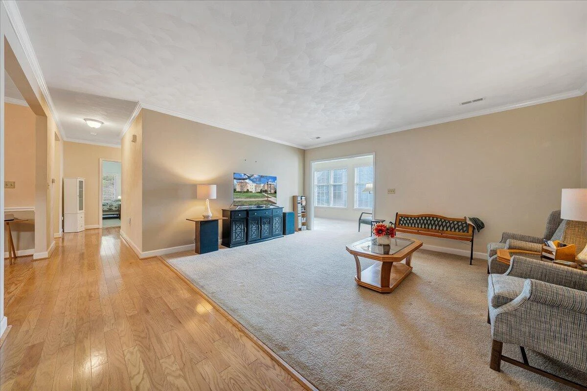 4865 Glen Ivy LN SW #APT 208 - Photo 4