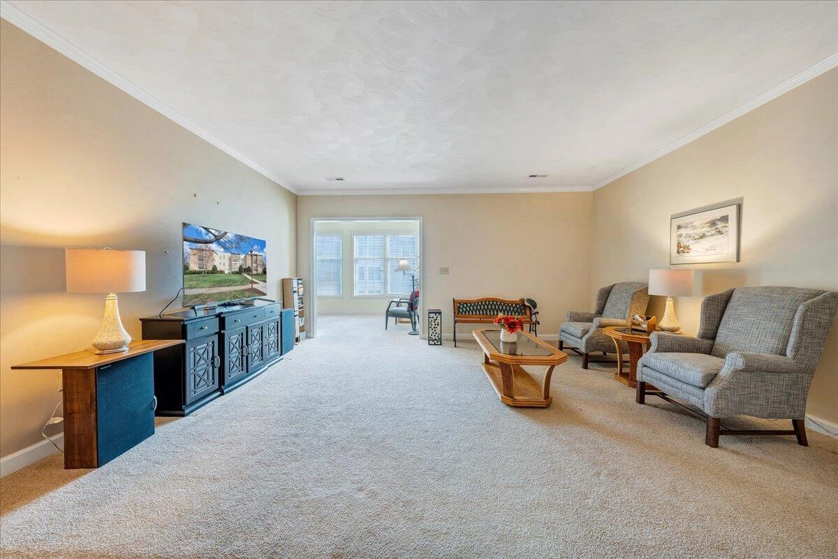 4865 Glen Ivy LN SW #APT 208 - Photo 5