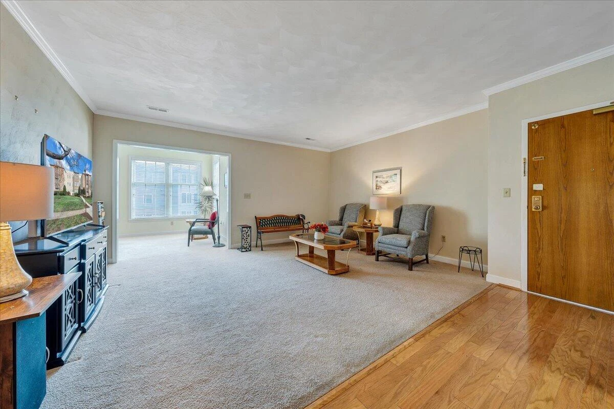 4865 Glen Ivy LN SW #APT 208 - Photo 6