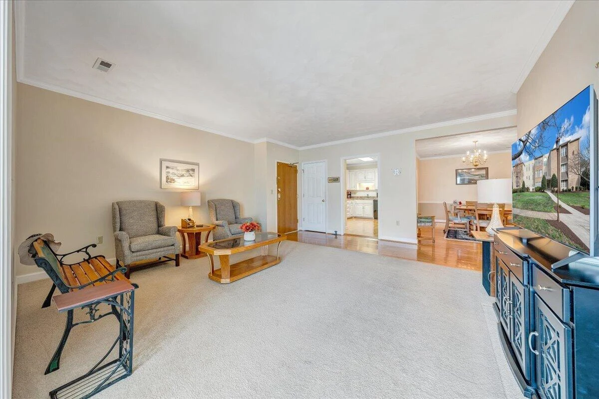 4865 Glen Ivy LN SW #APT 208 - Photo 9