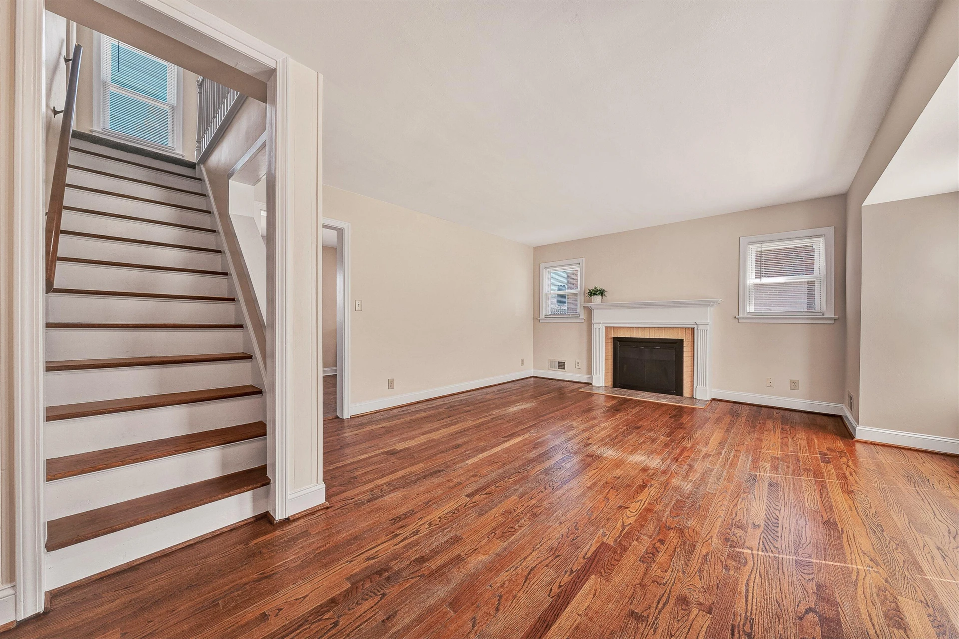 1013 Gardens RD SW - Photo 10