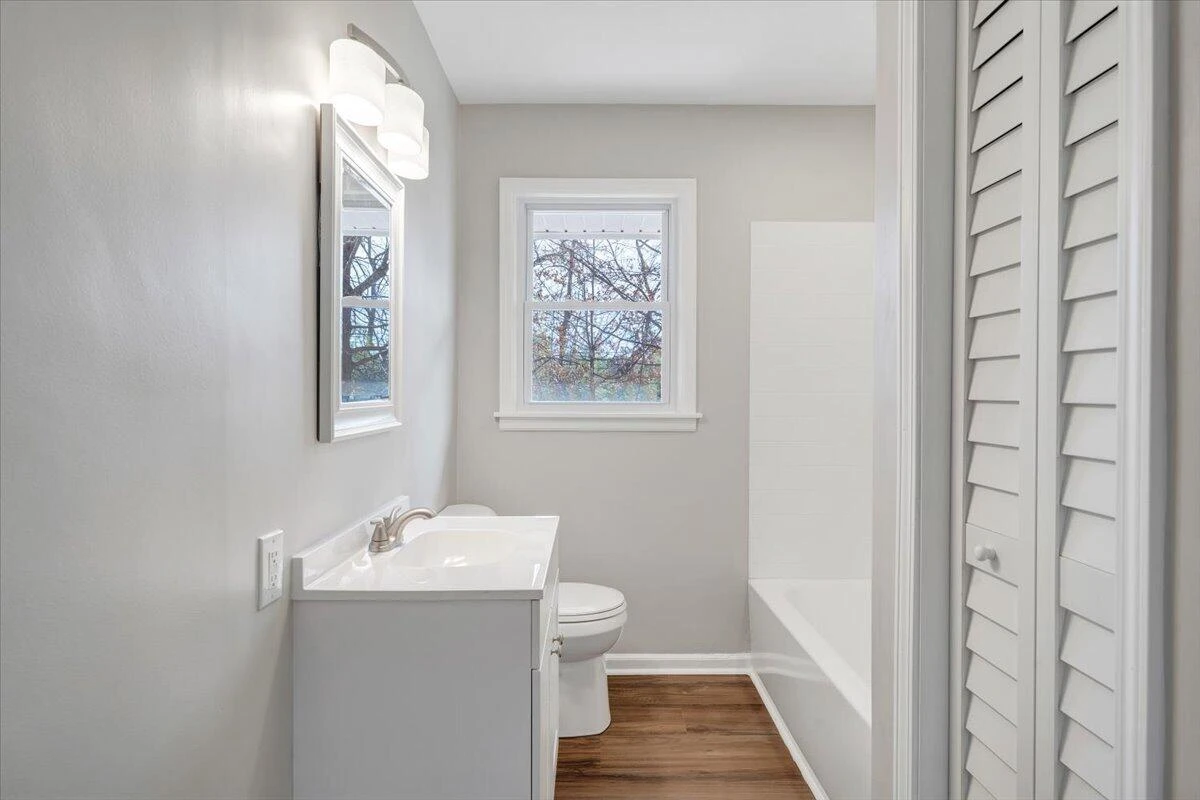 4301 Holmes ST NE - Photo 23