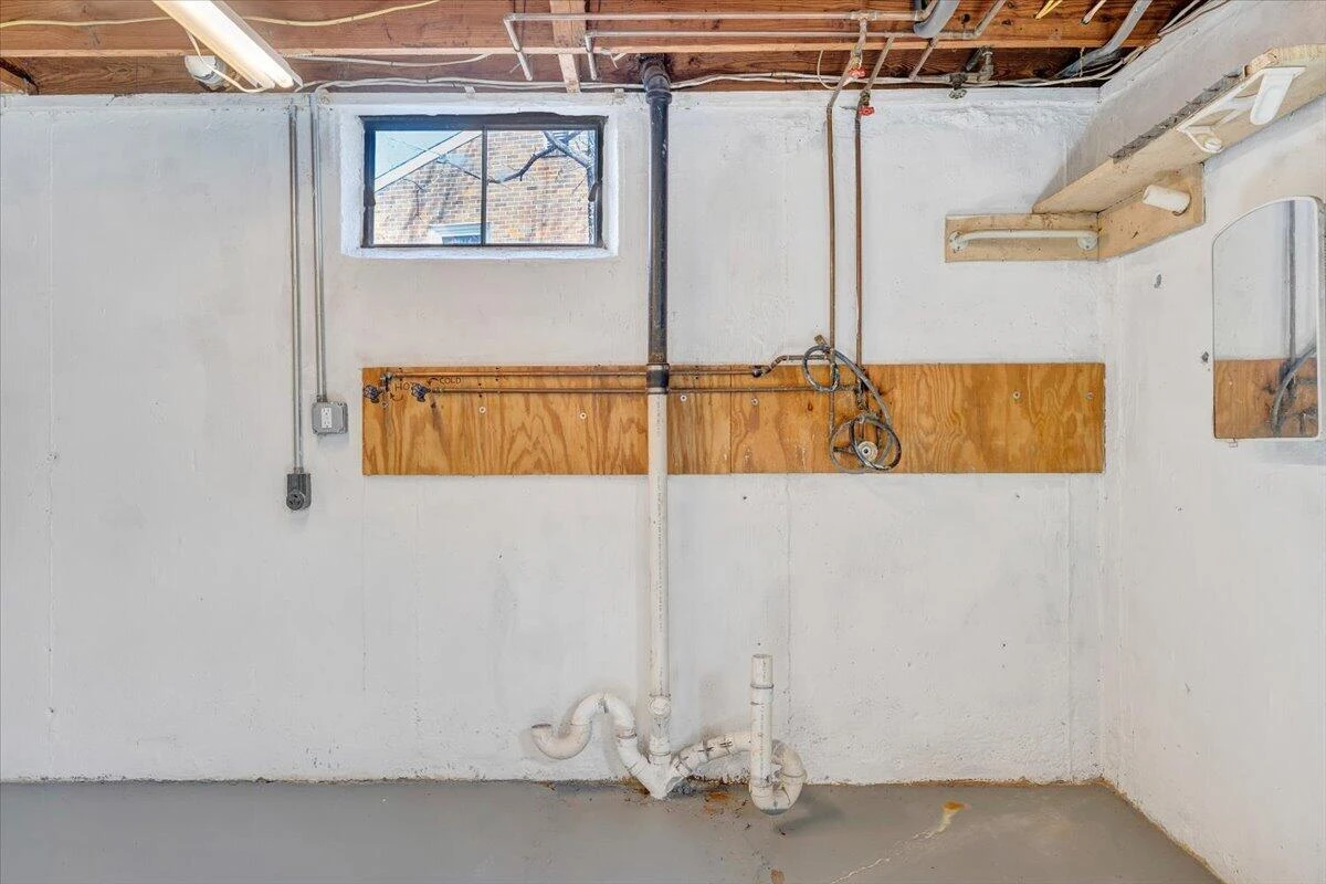 4301 Holmes ST NE - Photo 27