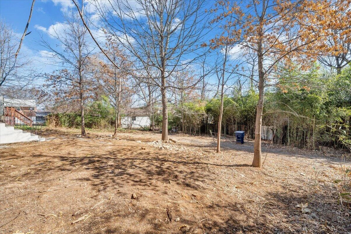 4301 Holmes ST NE - Photo 33