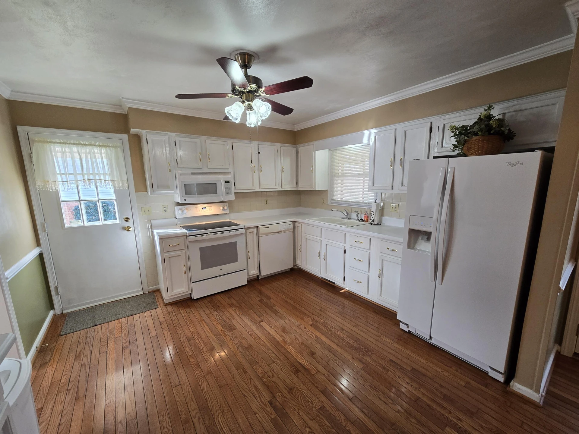 105 Rollingwood CT - Photo 6