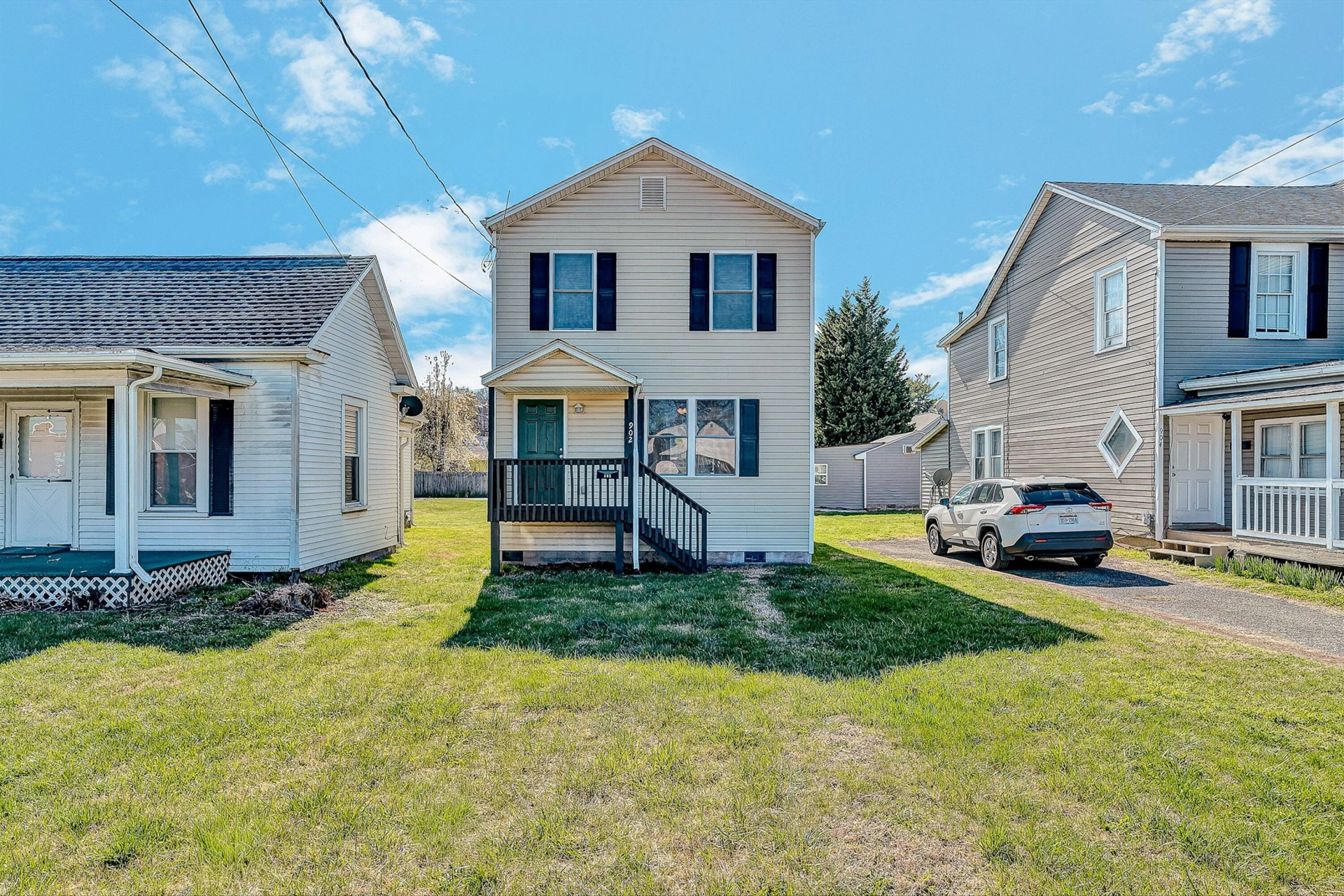 902 Bowman AVE