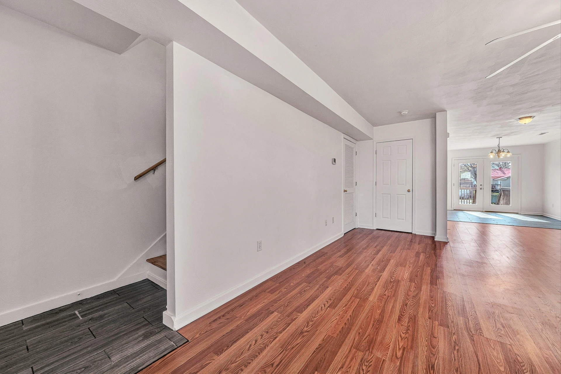 902 Bowman AVE - Photo 5