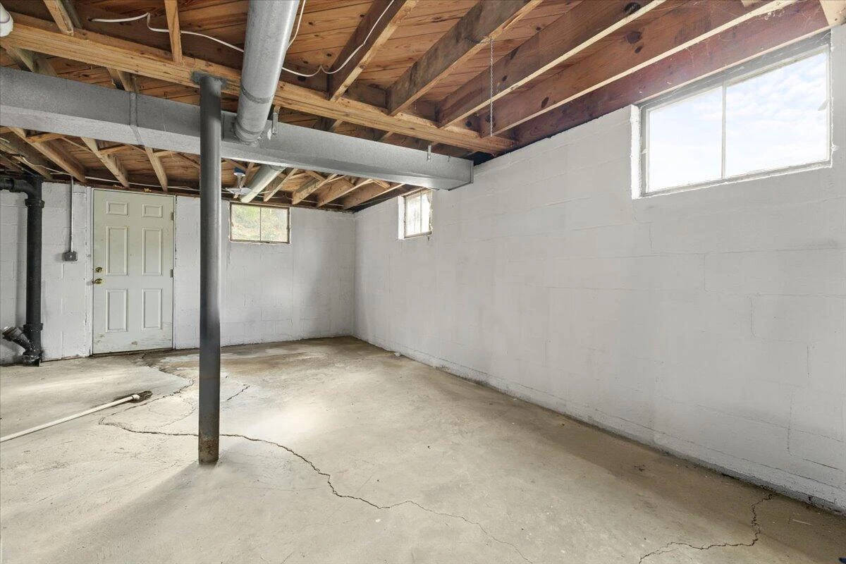 2025 Wayne ST NE - Photo 16