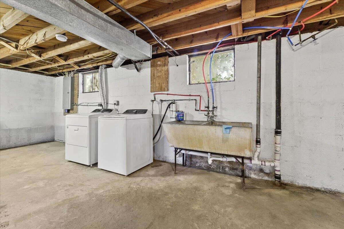 2025 Wayne ST NE - Photo 17