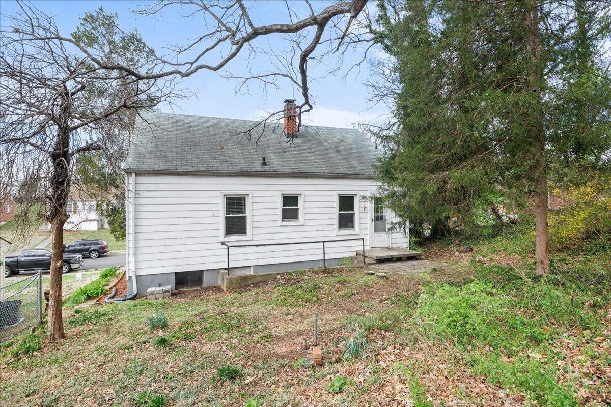 2025 Wayne ST NE - Photo 18