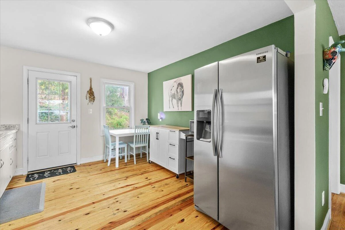 2025 Wayne ST NE - Photo 6