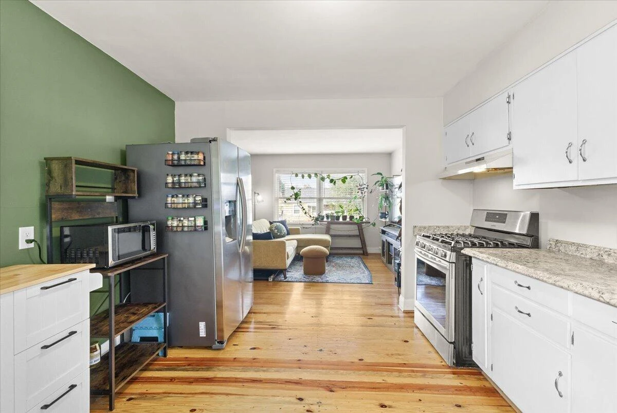 2025 Wayne ST NE - Photo 7