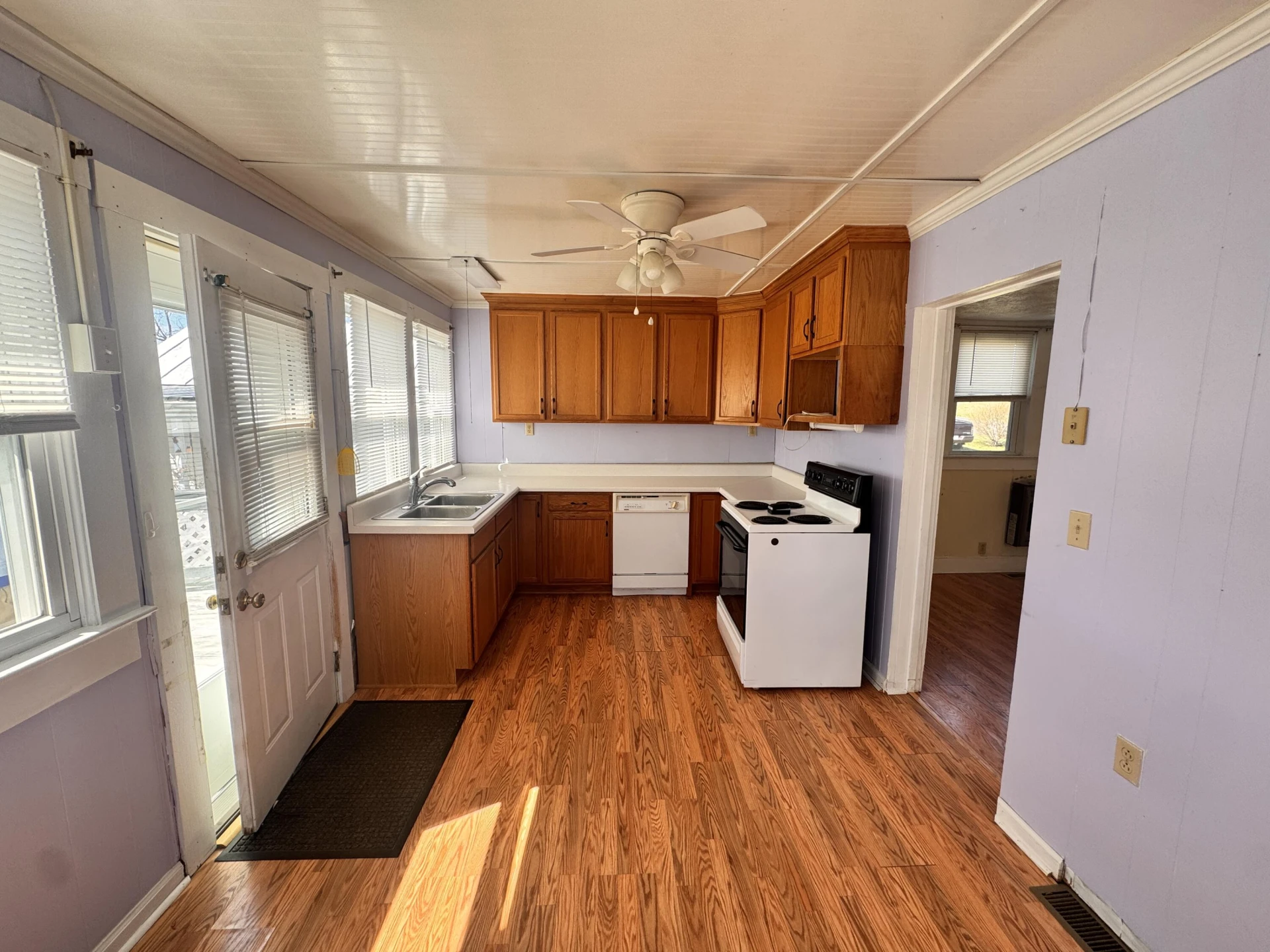 776 Spottswood RD - Photo 2