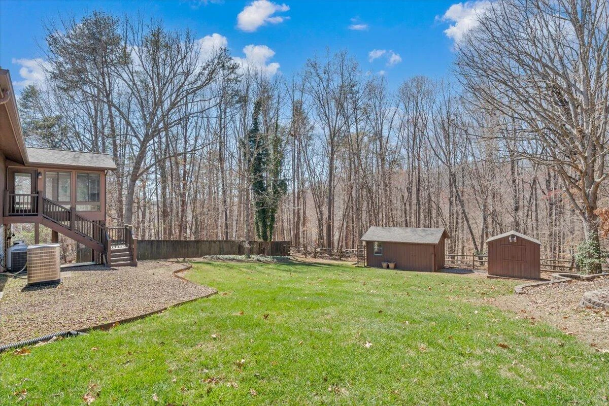 103 Twin Cove TRL - Photo 12