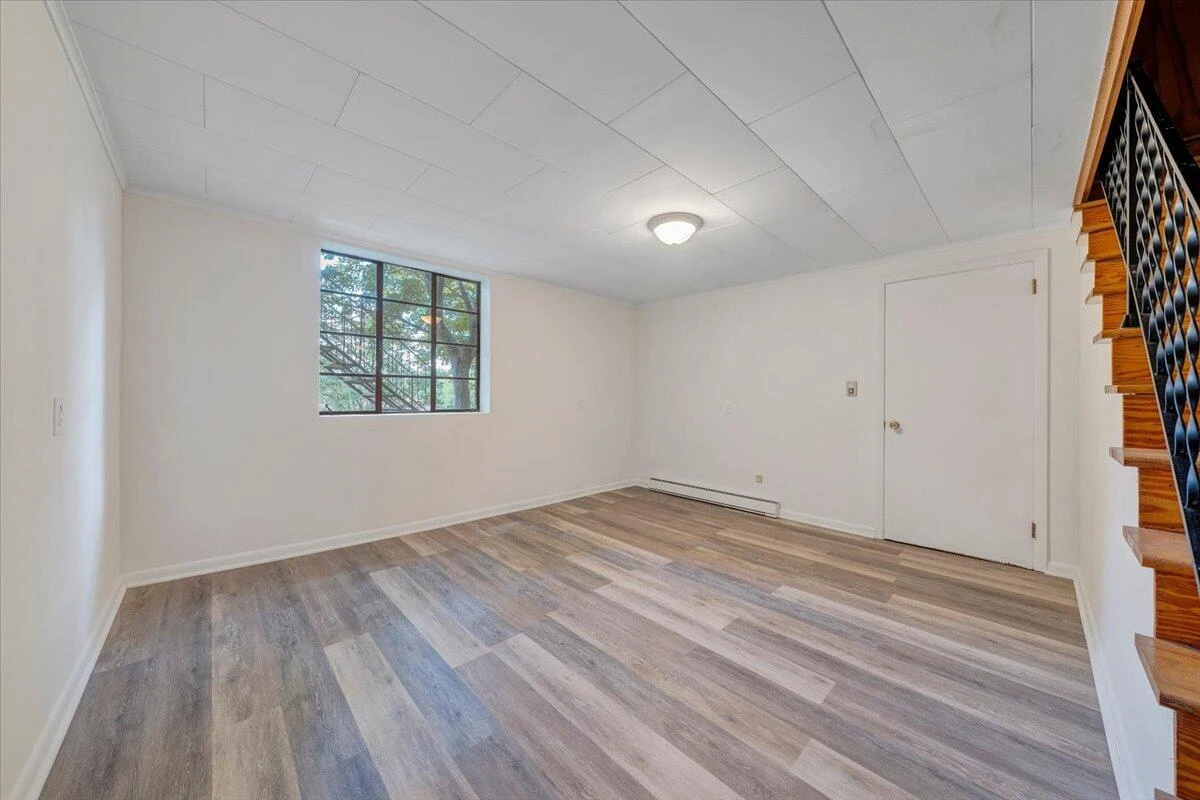 405 Hilltop DR - Photo 28