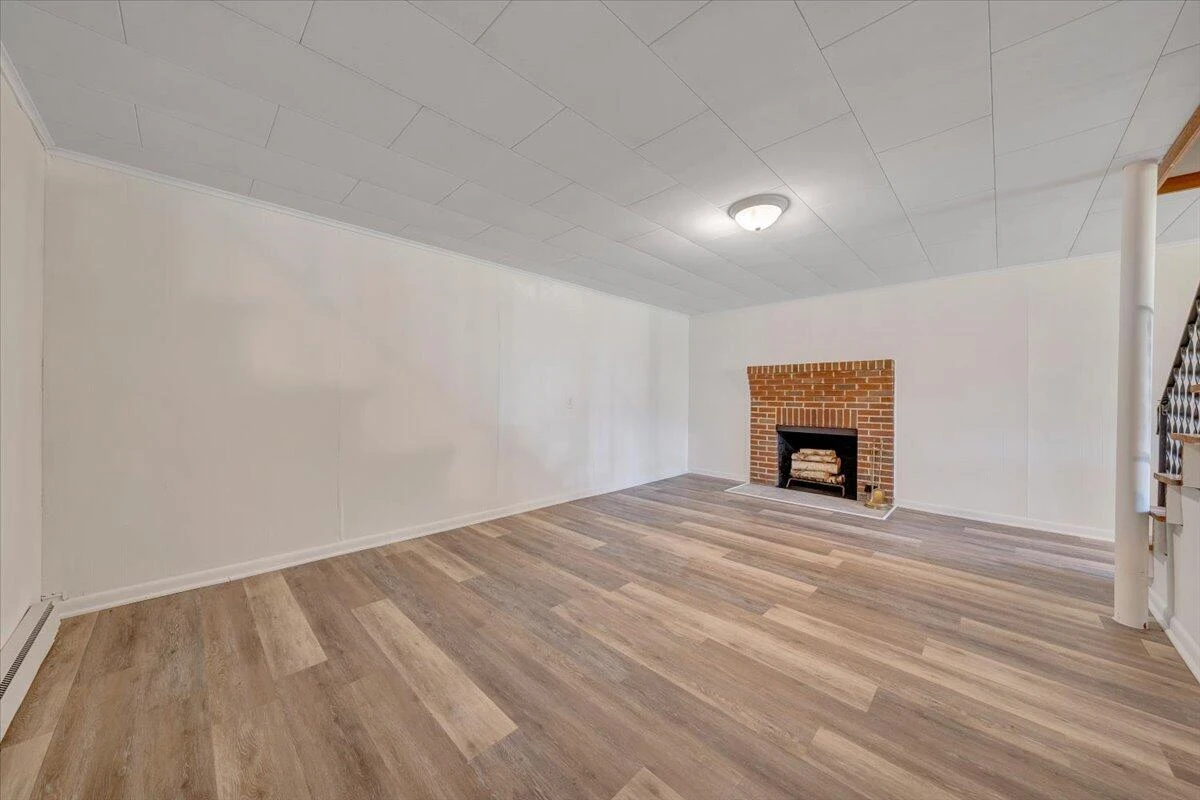 405 Hilltop DR - Photo 33