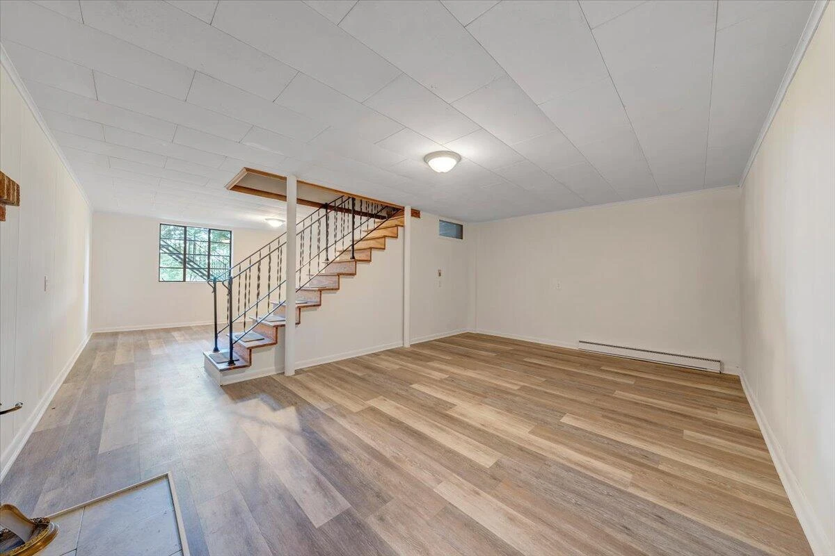 405 Hilltop DR - Photo 36