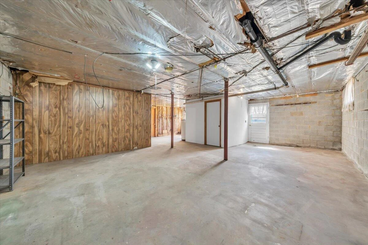405 Hilltop DR - Photo 39