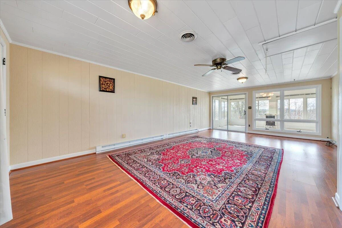 405 Hilltop DR - Photo 9
