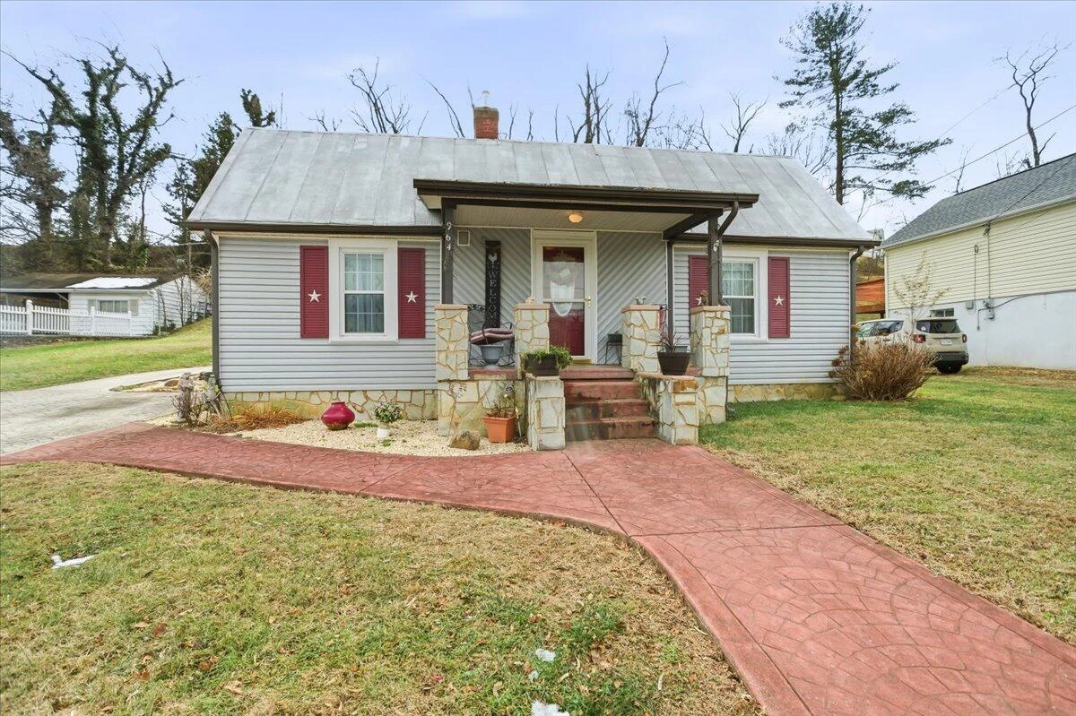 964 Hill AVE