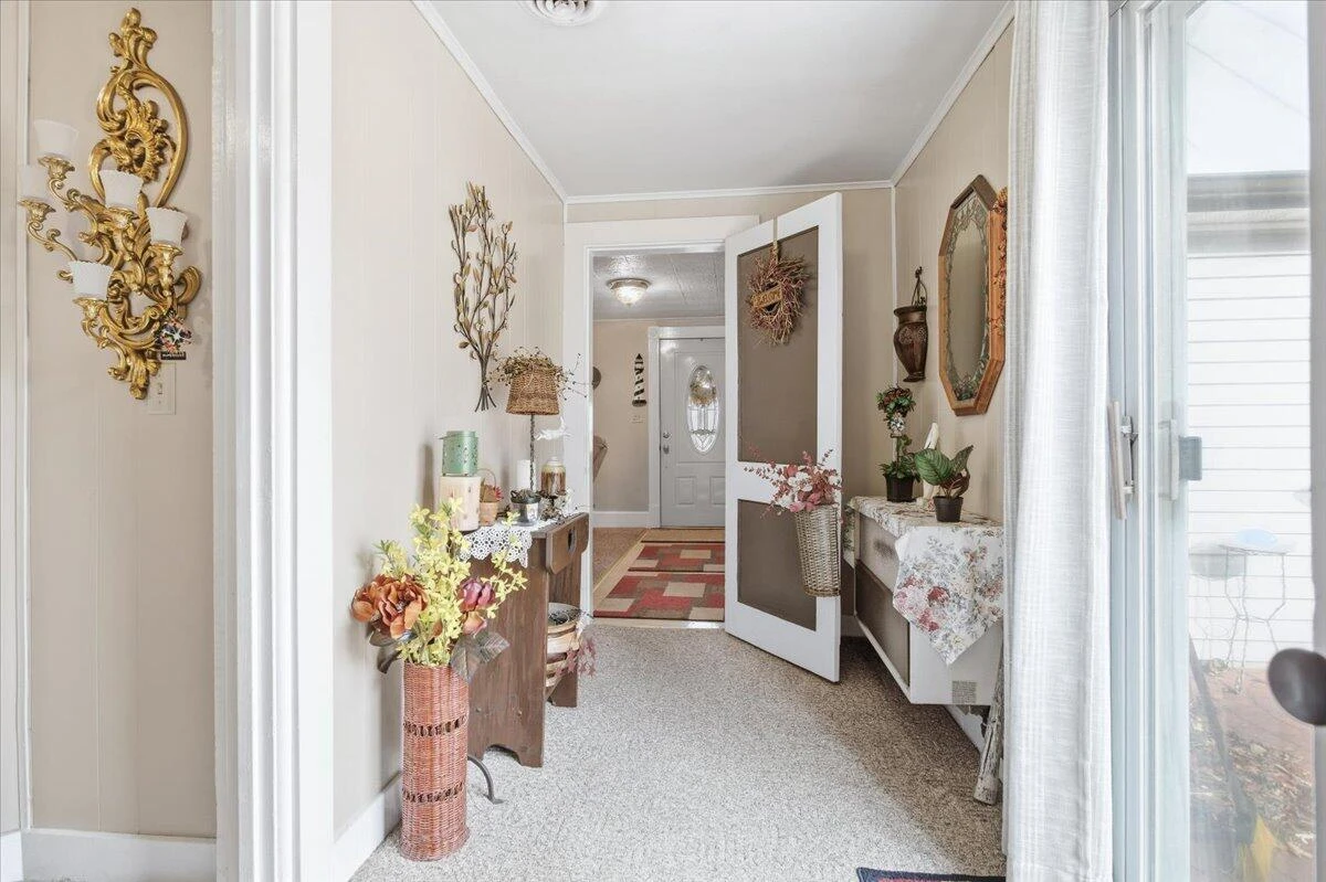 964 Hill AVE - Photo 11