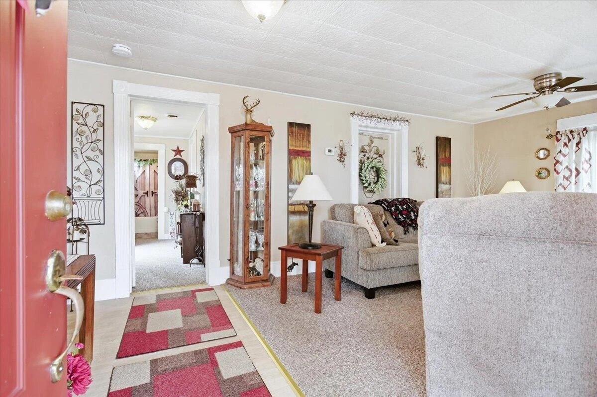 964 Hill AVE - Photo 5