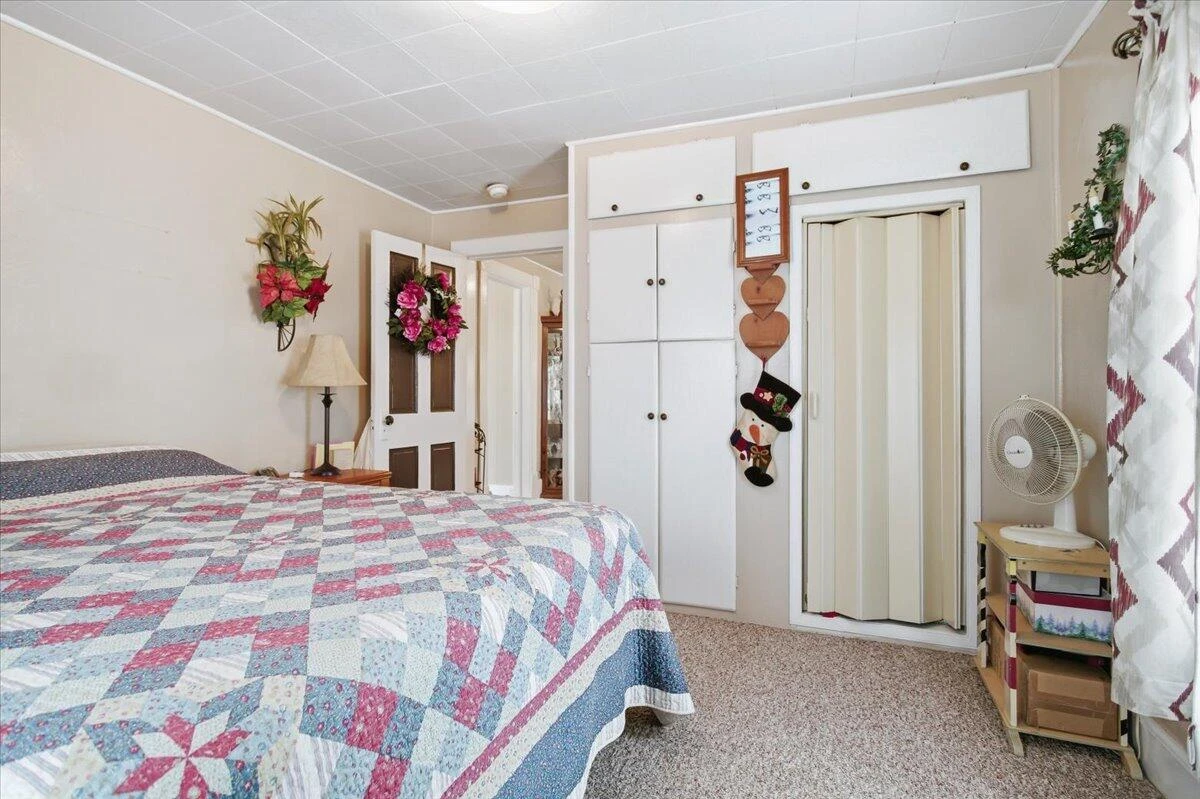 964 Hill AVE - Photo 9
