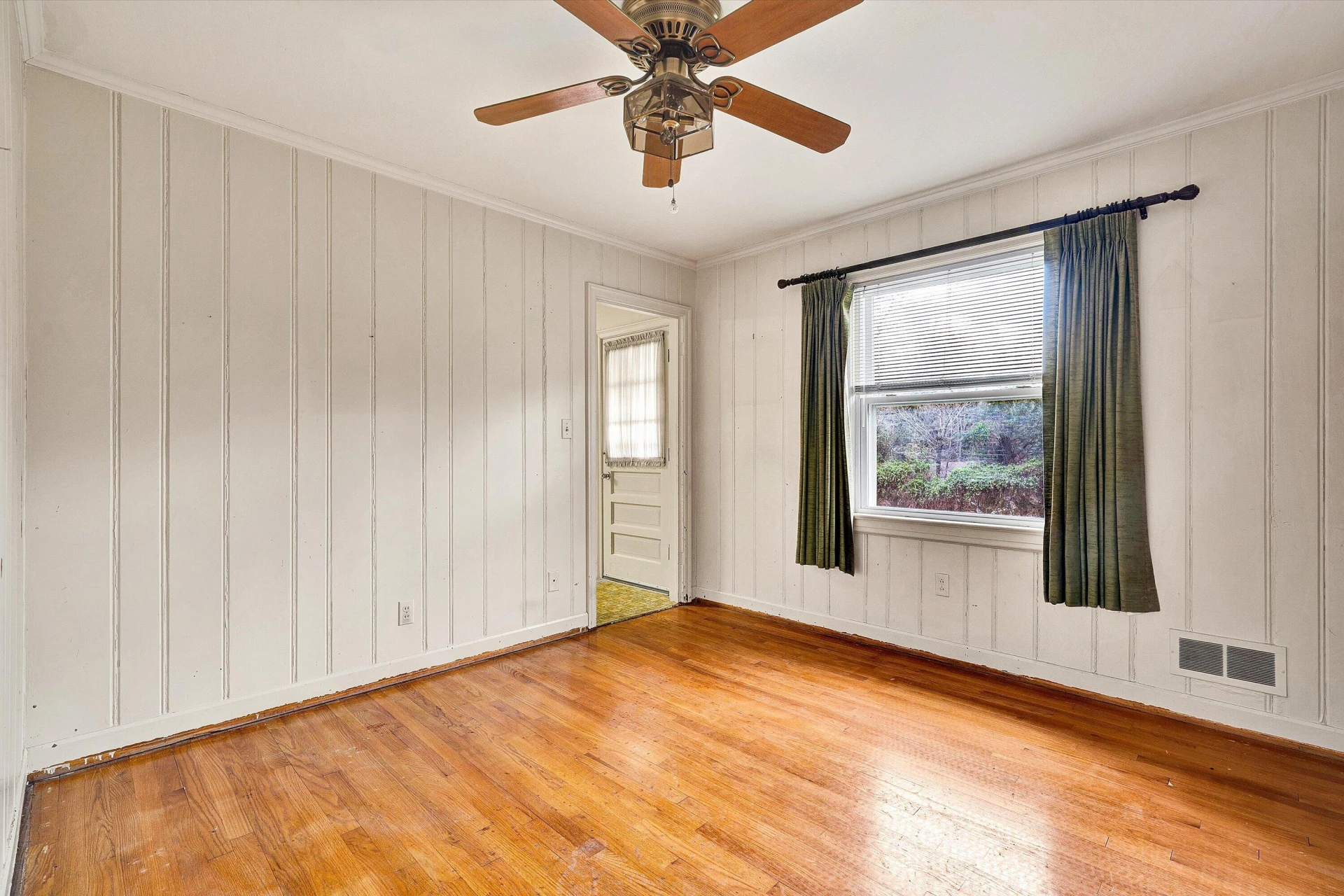 3038 Dover DR SW - Photo 16