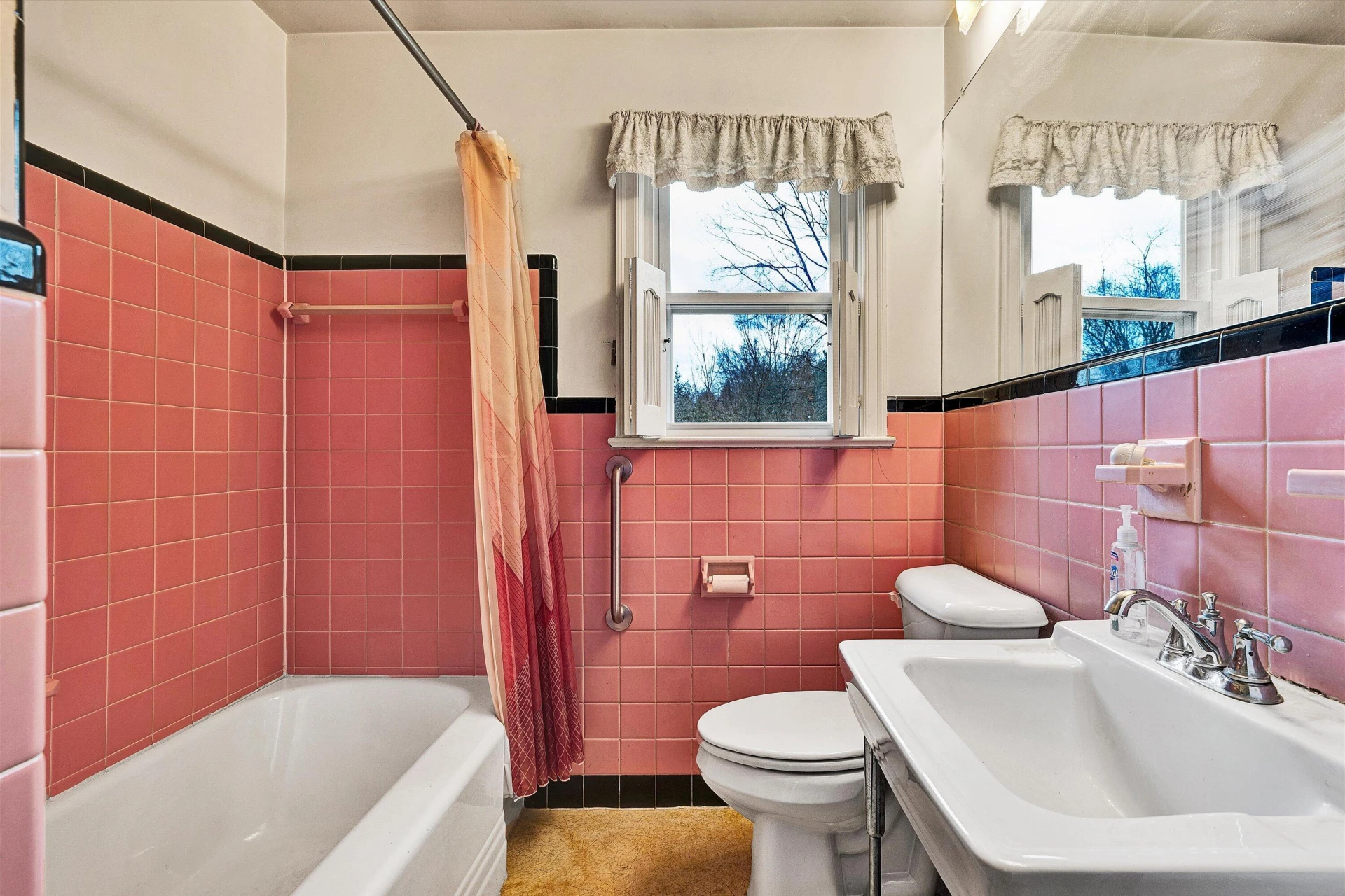 3038 Dover DR SW - Photo 17