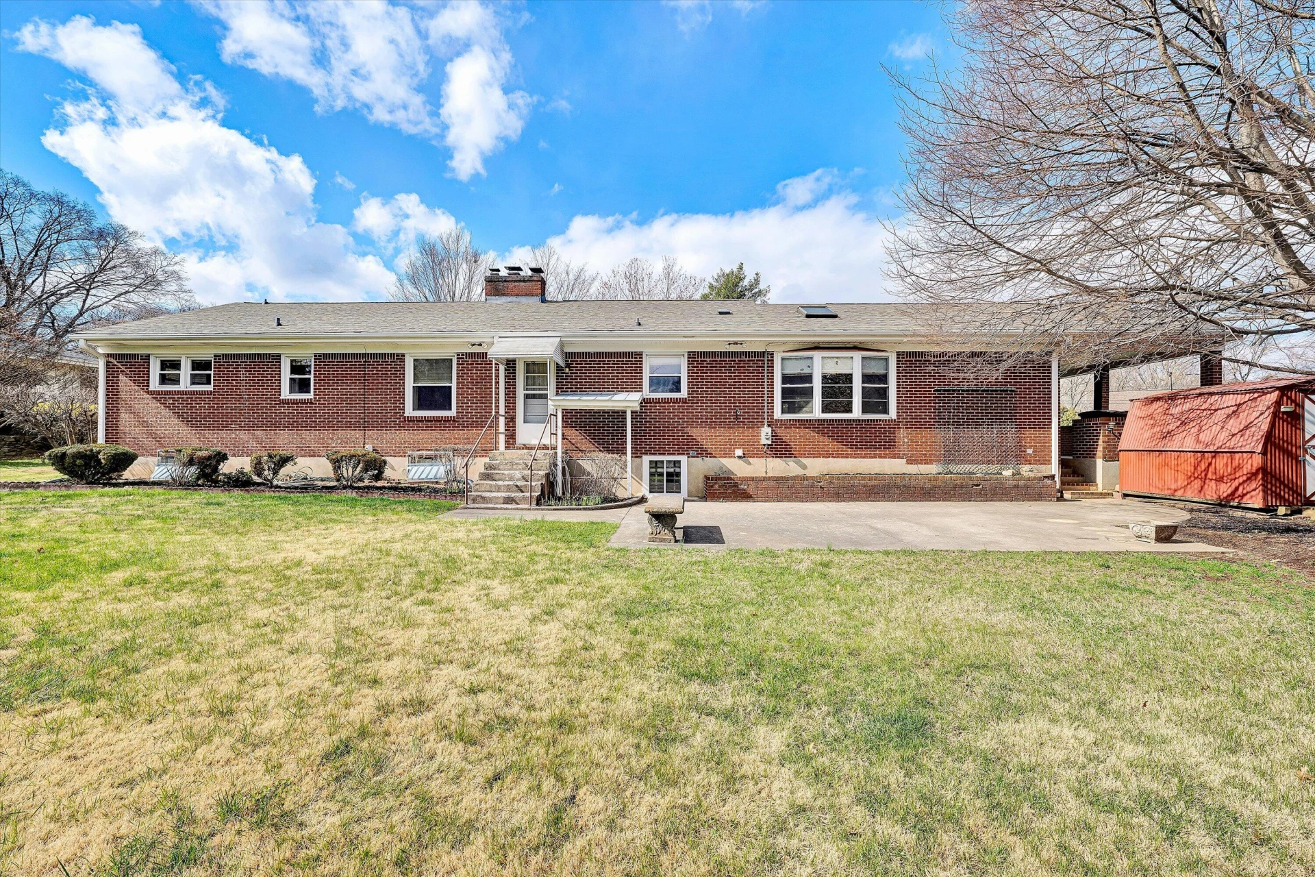 3038 Dover DR SW - Photo 29