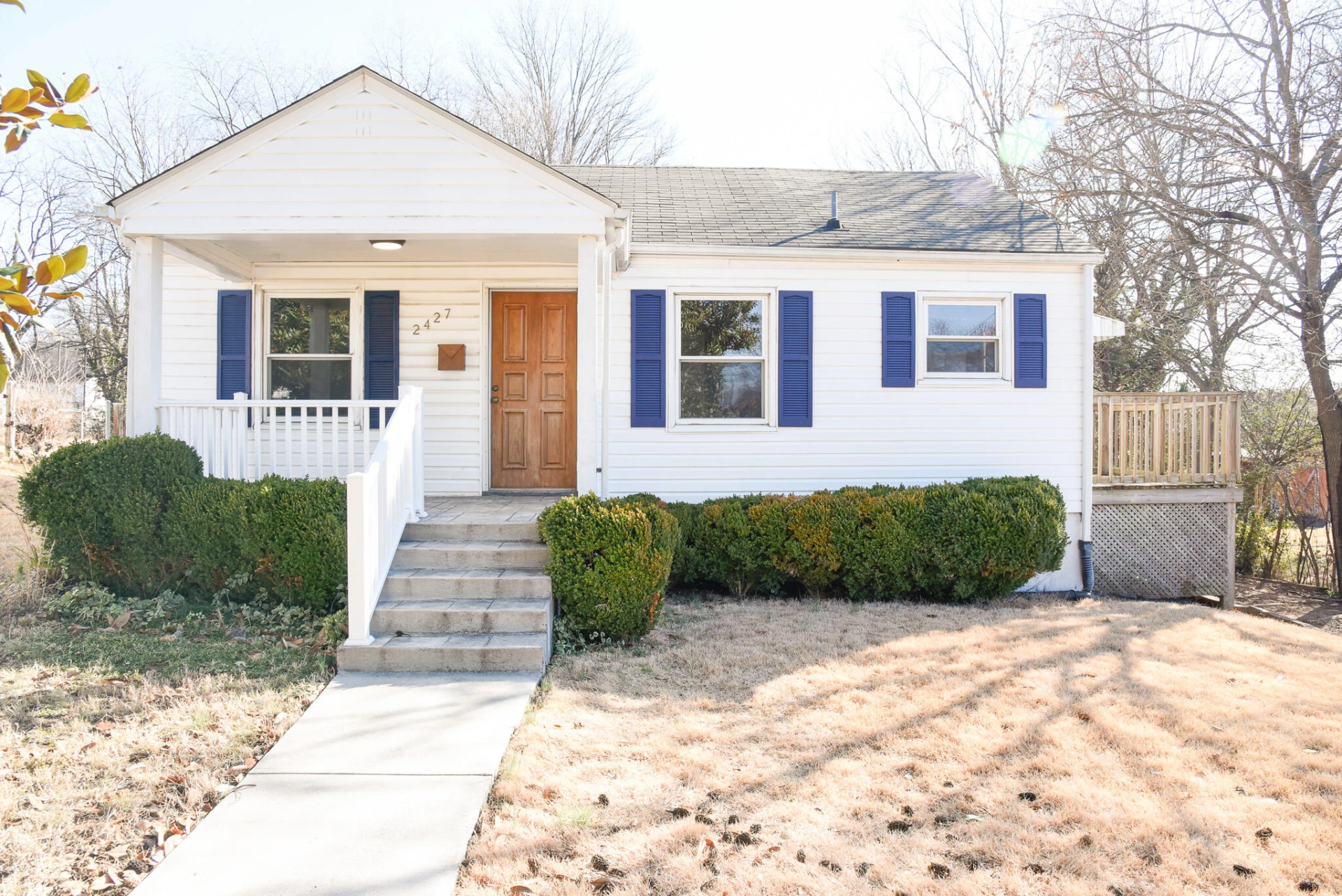 2427 Ravenwood AVE NW