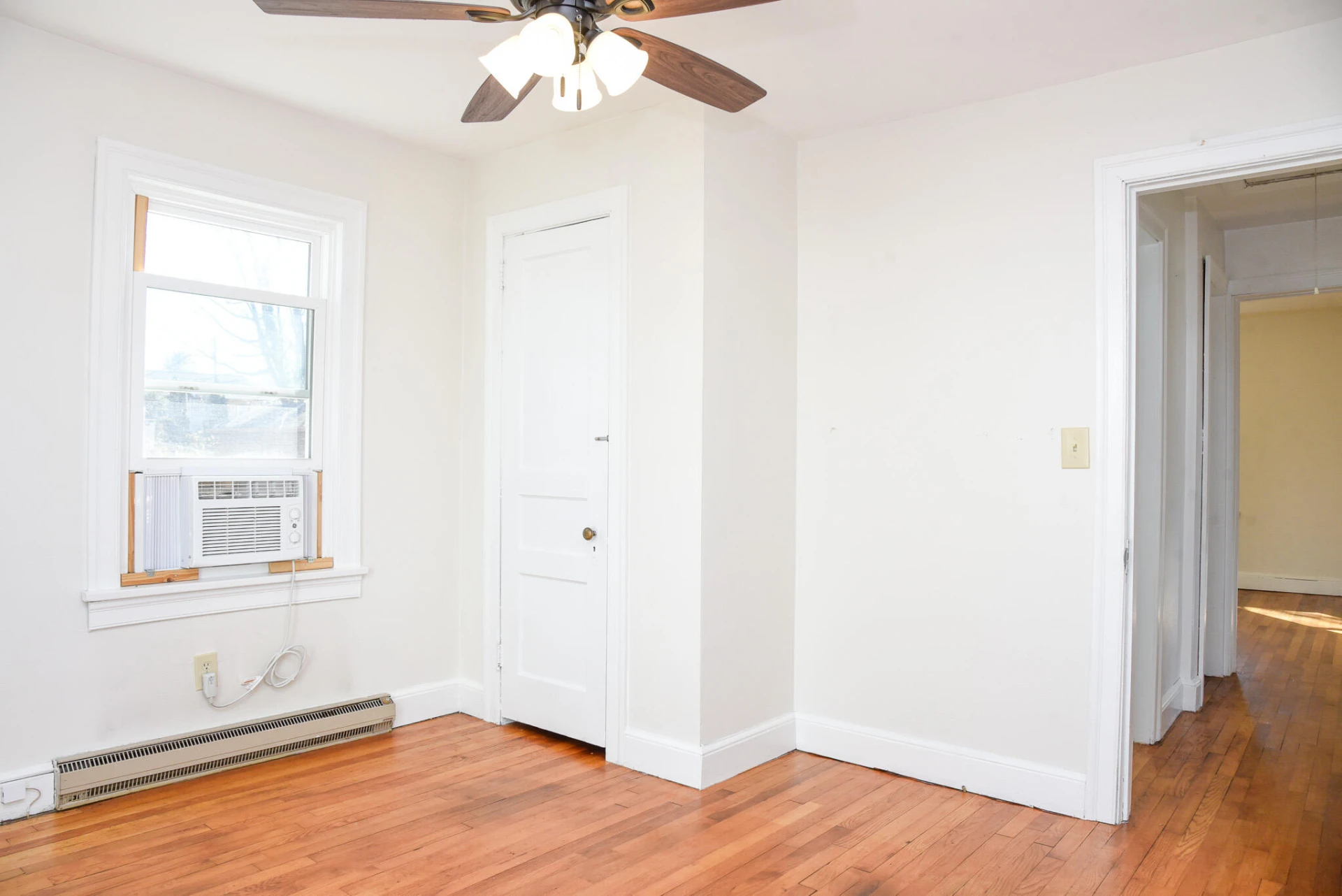 2427 Ravenwood AVE NW - Photo 10