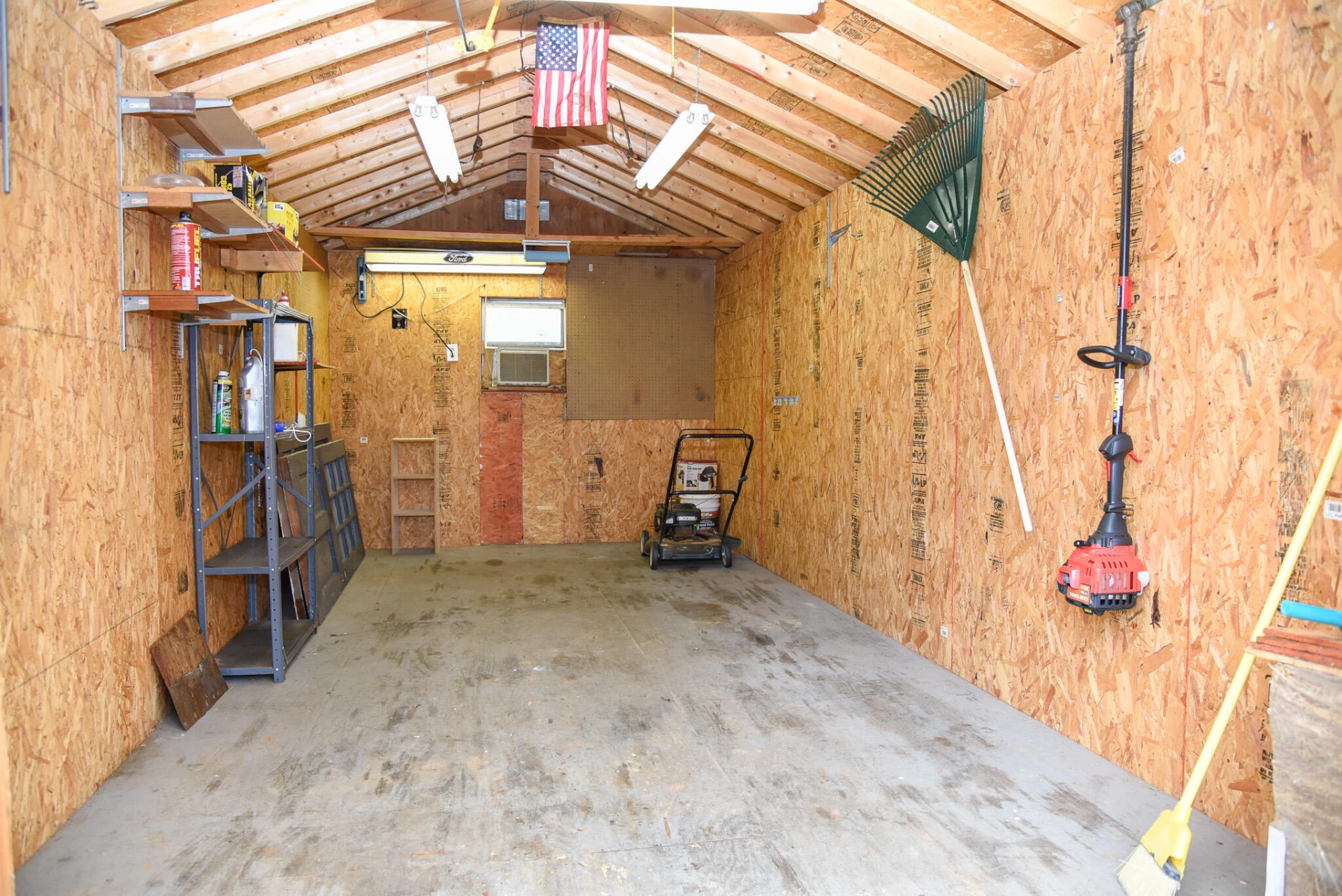 2427 Ravenwood AVE NW - Photo 21