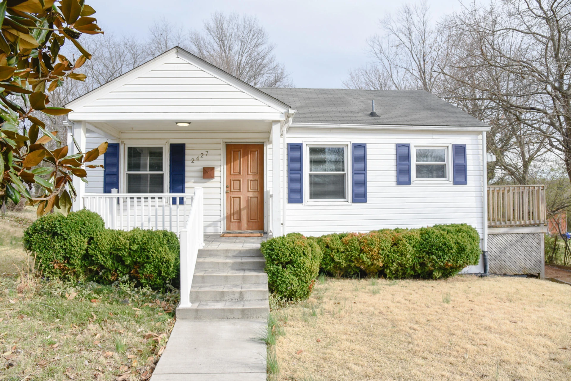 2427 Ravenwood AVE NW - Photo 23