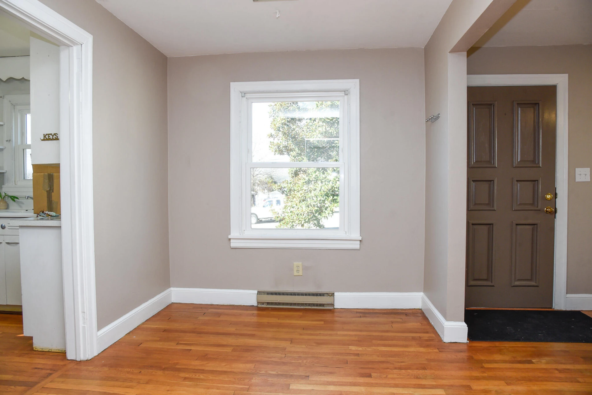 2427 Ravenwood AVE NW - Photo 5
