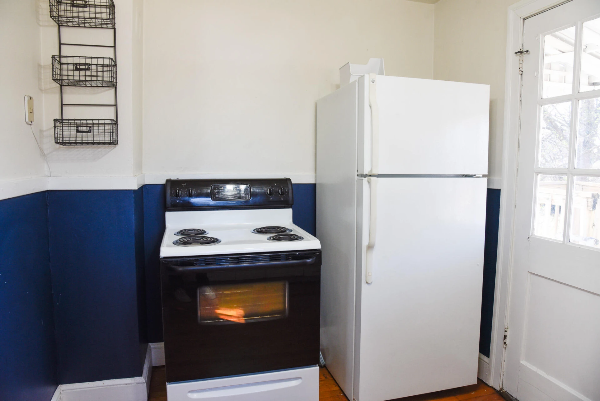 2427 Ravenwood AVE NW - Photo 9