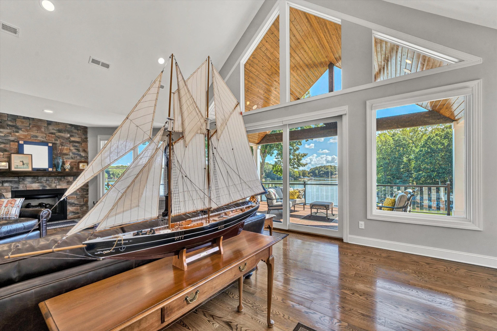 152 Windward Pointe DR - Photo 23