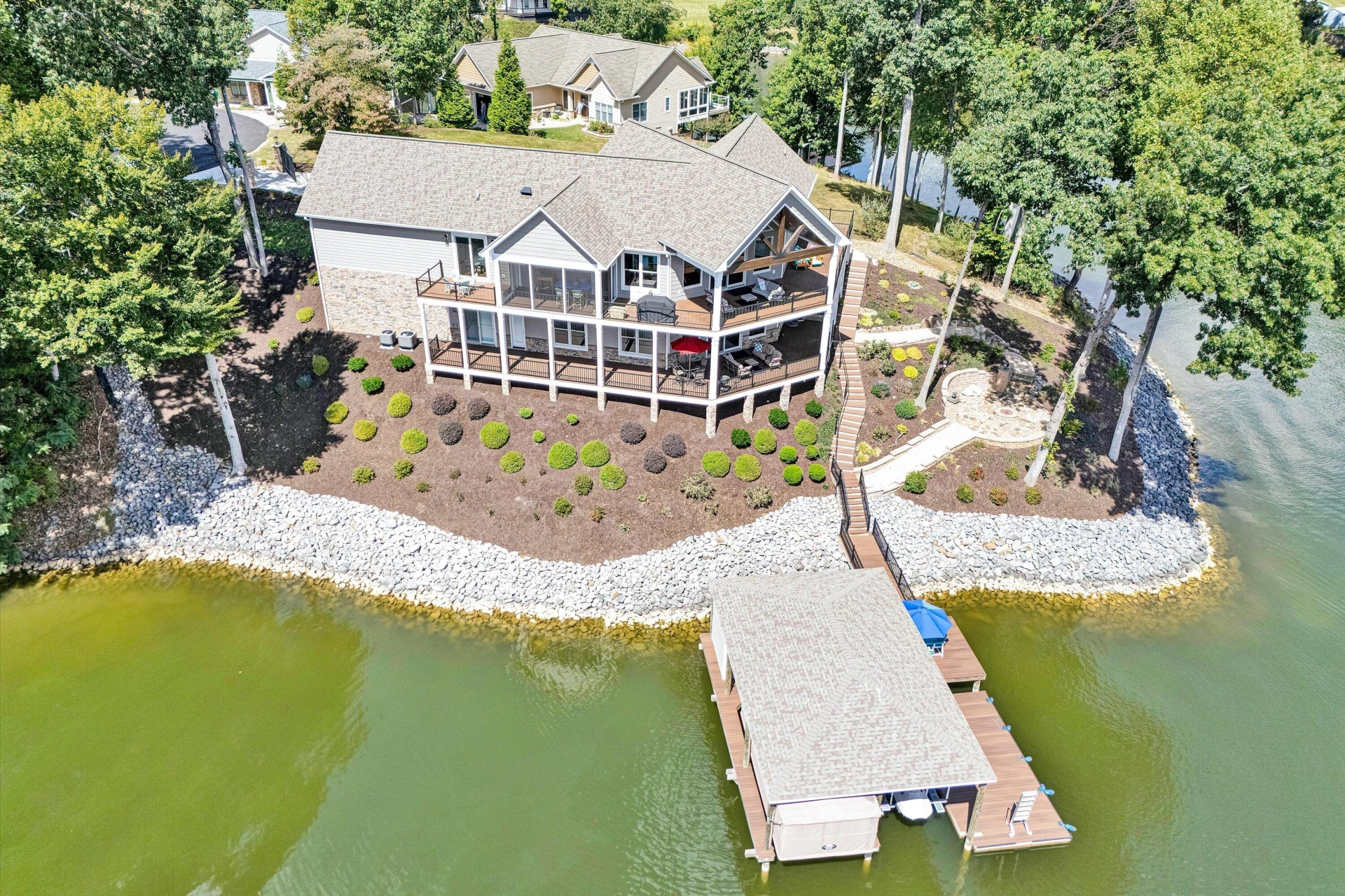 152 Windward Pointe DR - Photo 6