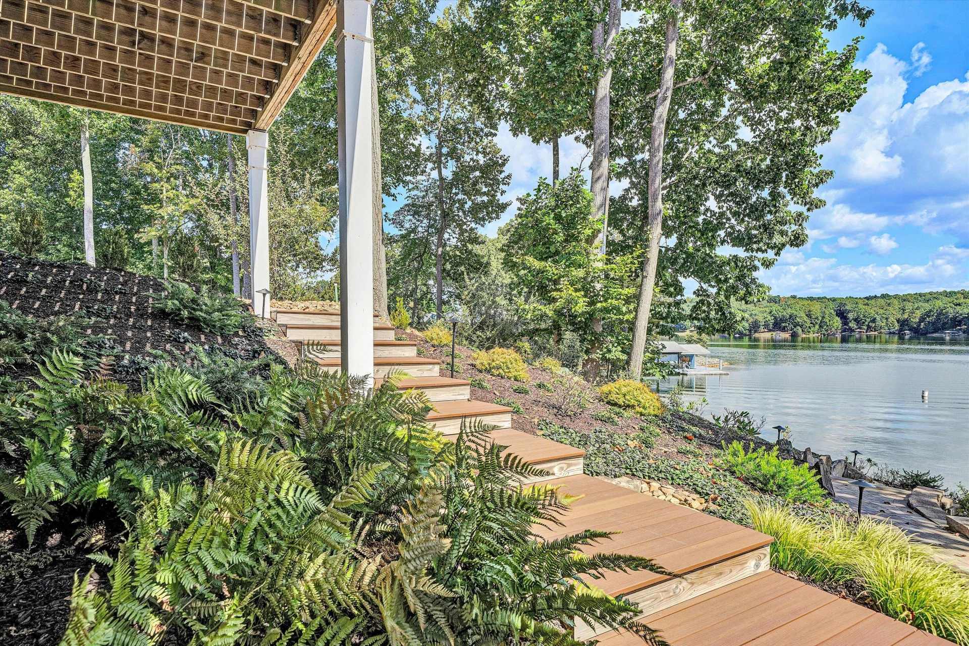 152 Windward Pointe DR - Photo 84