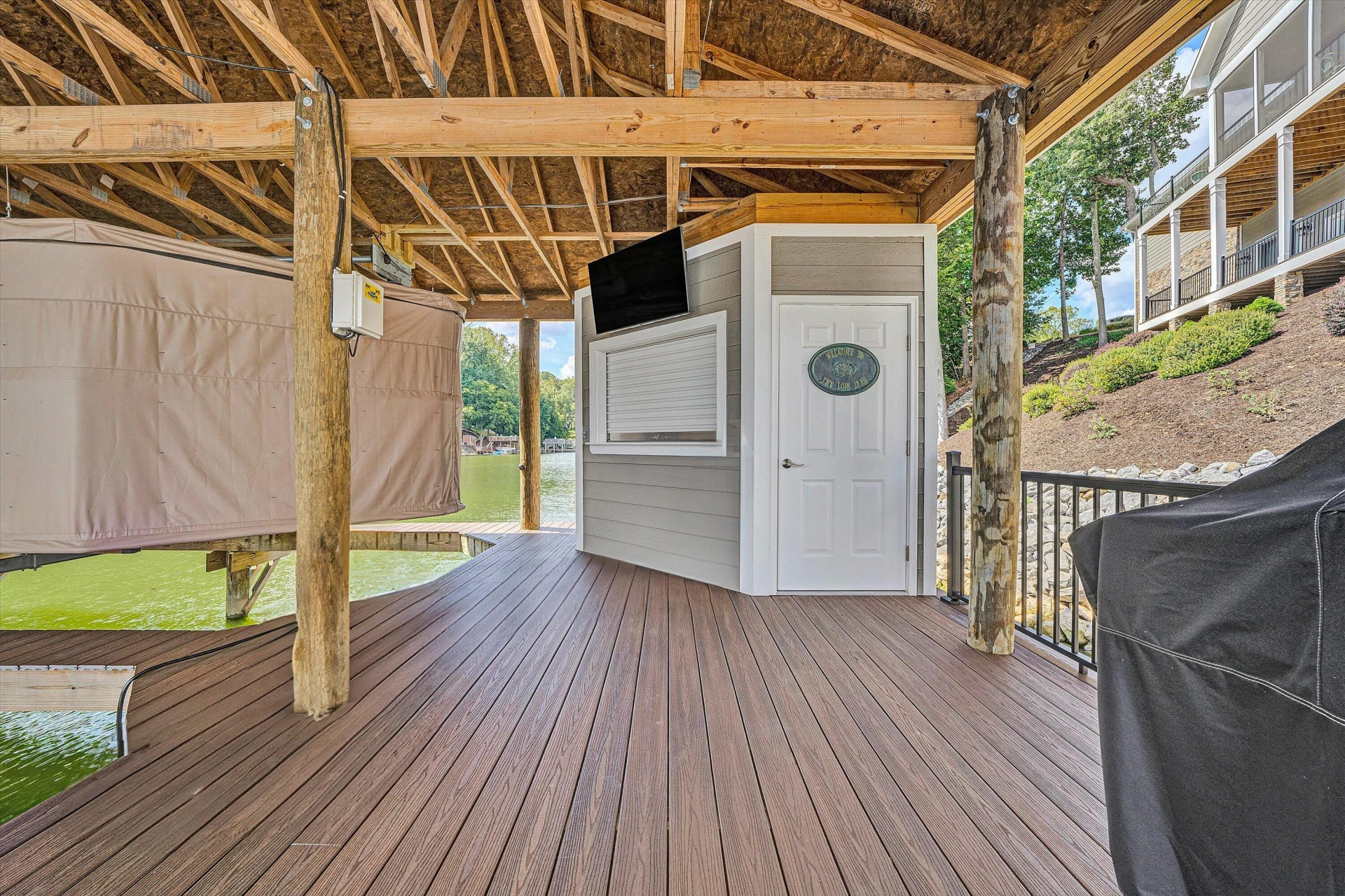 152 Windward Pointe DR - Photo 91